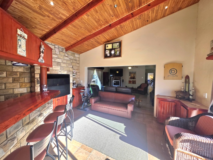 4 Bedroom Property for Sale in La Provance Free State